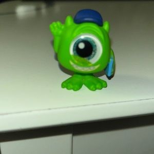 Disney doorables series 10